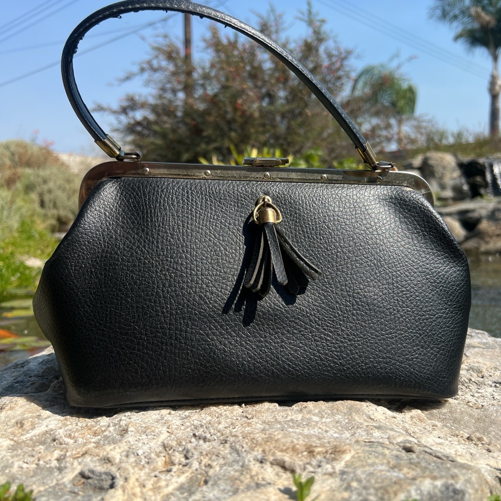 True Vintage 1960’s Handbag EUC